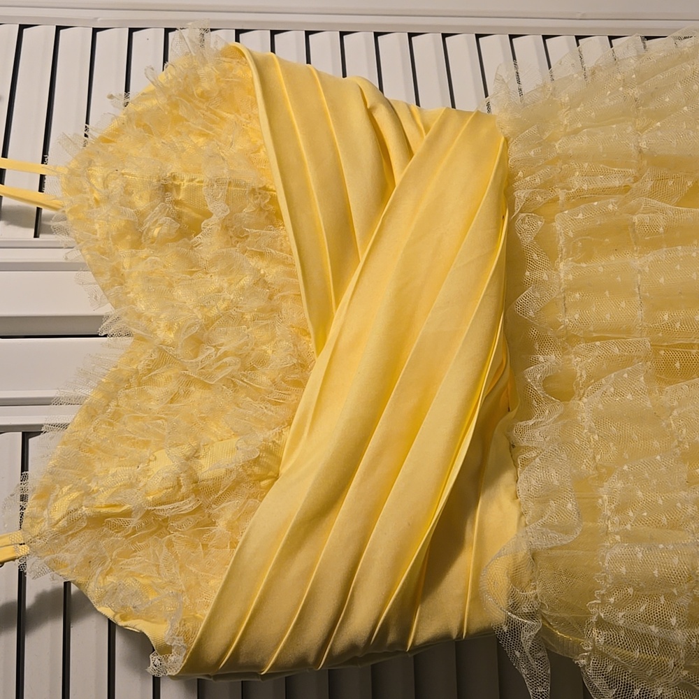 Unique Vintage Yellow Swing Dress Size 4 Small - Picture 4 of 4